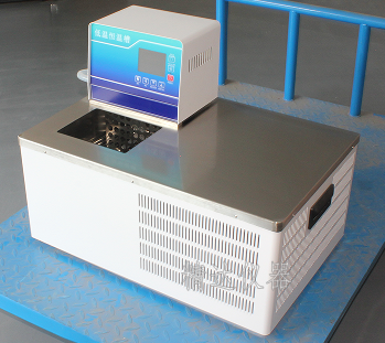 DCW-2050高精度台式低温恒温槽